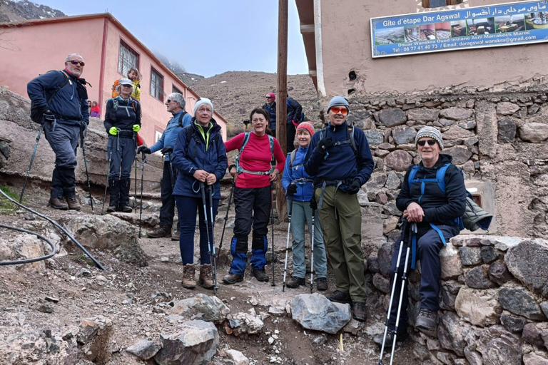 Escursione di un giorno tra Marrakech, la valle dell&#039;Urika e le cascate