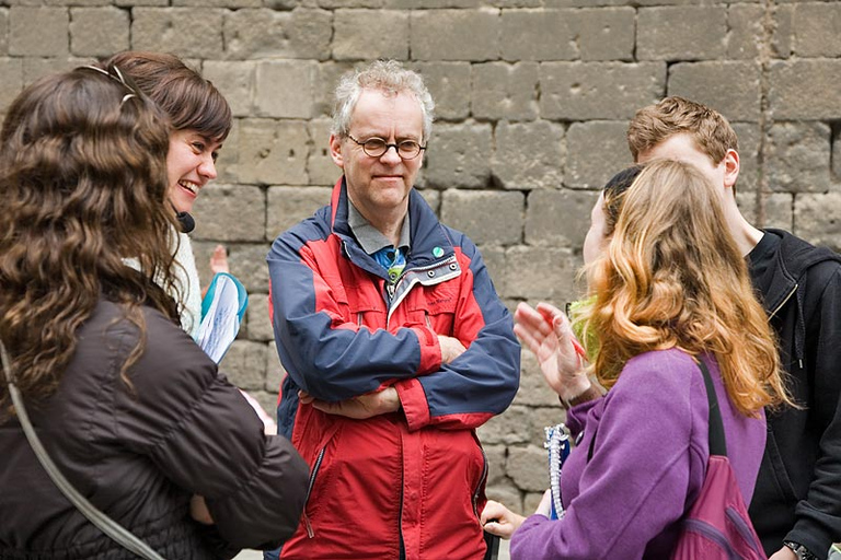 Tour a piedi gratuito del Quartiere Gotico in ingleseTour a piedi gratuito del Quartiere Gotico