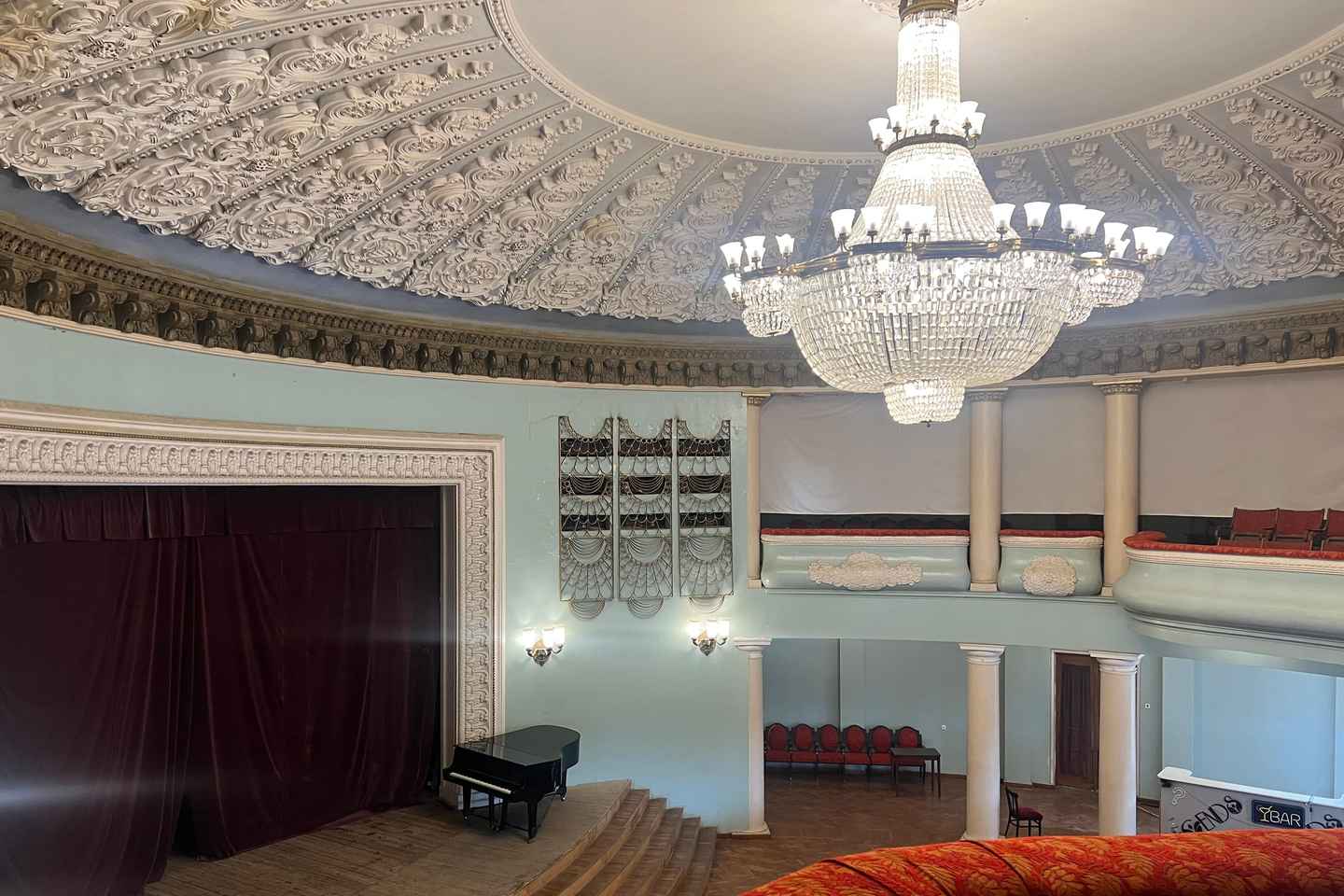 库塔伊西：探索苏维埃时代废弃温泉的奇幻之旅