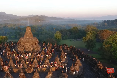 Experience Borobudur Sunrise & Batik Making