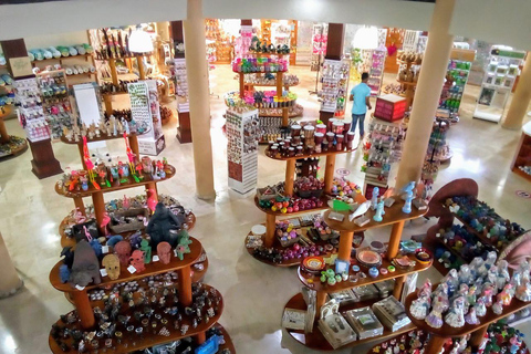 Shopping Tour In Don Lucas Cigar Factory, Souvenirs