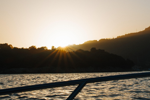 Dubrovnik:Elaphiti Islands and caves Private Speedboat Tour Dubrovnik: 6-hours Elaphiti Islands Private Speedboat Tour