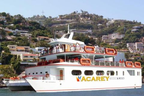 Acapulco: Acarey Catamaran Cruise with Party