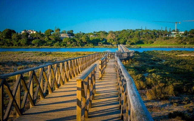 Faro: Private Tour of Old Town, Bone Chapel & Ria Formosa
