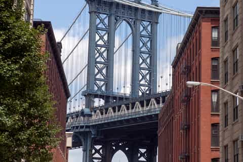 Brooklyn Bridge & DUMBO: 2-Hour Walking Tour from Manhattan