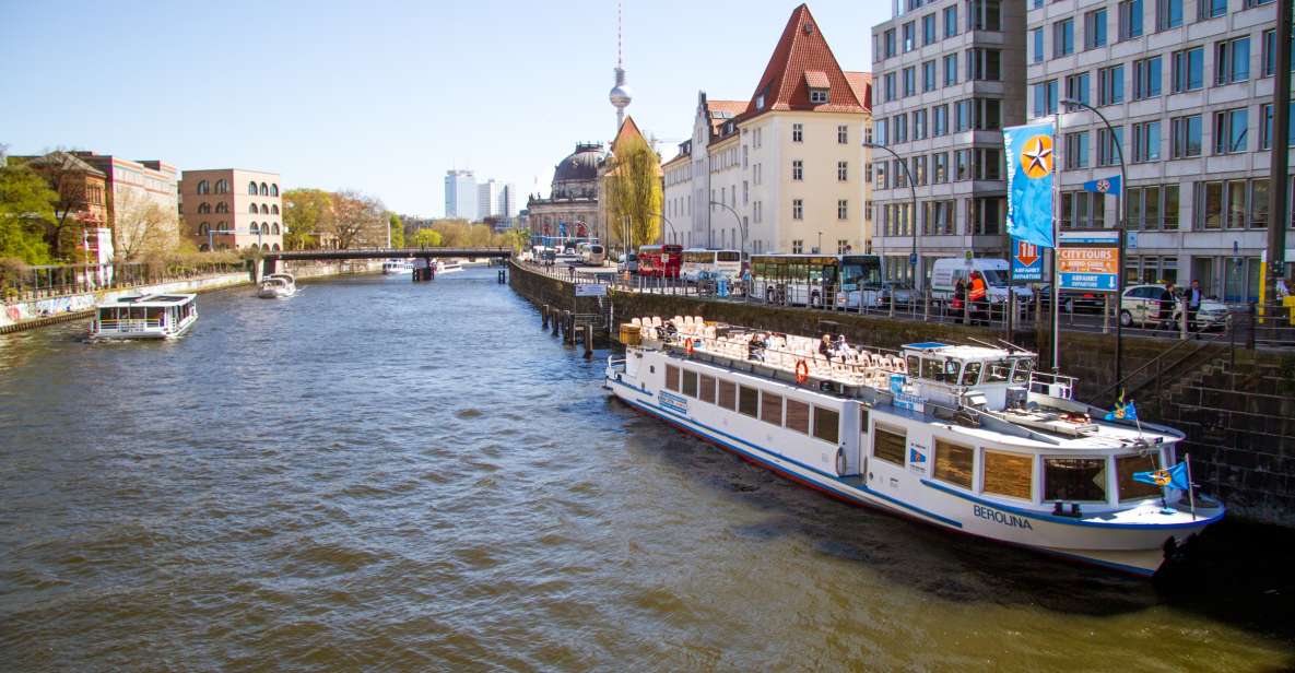 Berlín: tour en barco de 2,5 horas por el río Spree