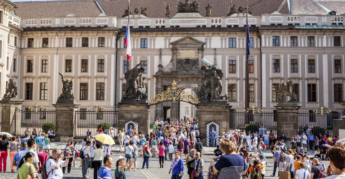 Prague Castle Ticket and Introductory Overview