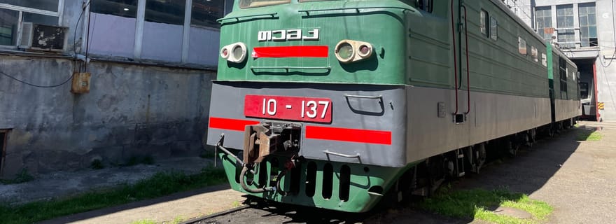 Tbilissi : là où les touristes ne vont pas – Le circuit des rails oubliés