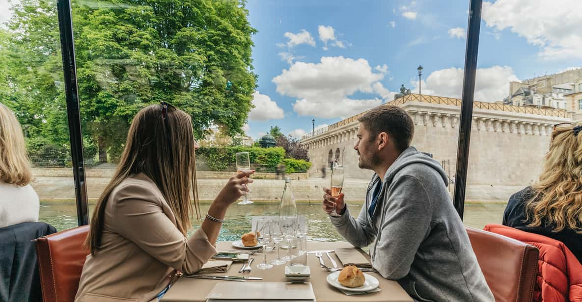 Afbeelding 8 van Parijs: rondvaart met 3-gangenlunchmenu vanaf de Eiffeltoren