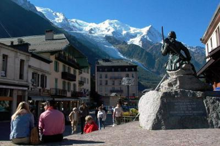 Genf: Transfer von Genf nach ChamonixChamonix: Transfer von Chamonix Sud zum Busbahnhof Genf