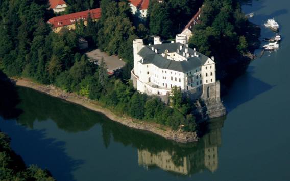 Orlik Chateau & Heiliger Berg in Příbram: Private Tour