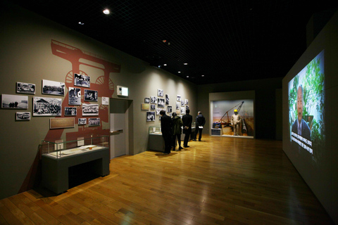 Seoul: Korea's Modern History - Occupied, Resisted & Rebuilt Seoul: Korea's Modern History Tour