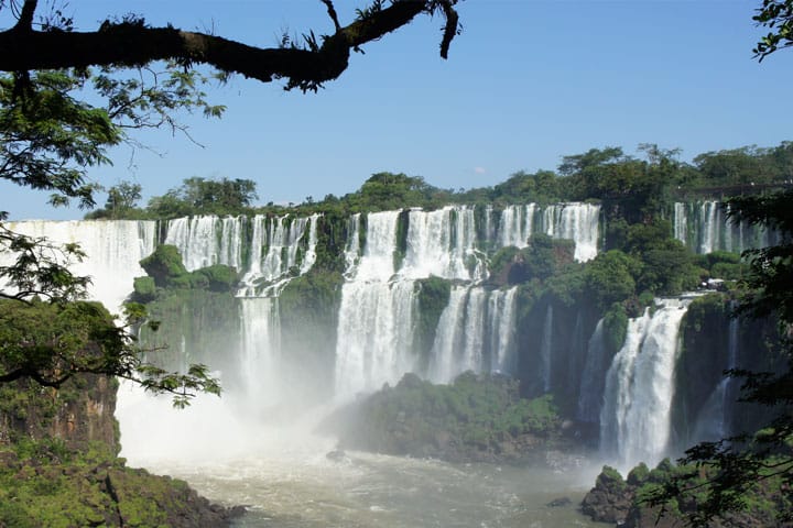 Von Foz do Iguaçu aus: Tour zu den Argentinischen Wasserfällen