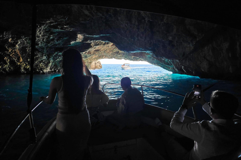 Rondvaart naar Blue Cave, Lady of Rocks en Mamula