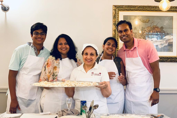 Florenz: Pasta & Tiramisu Kochkurs mit unbegrenzter Weinauswahl
