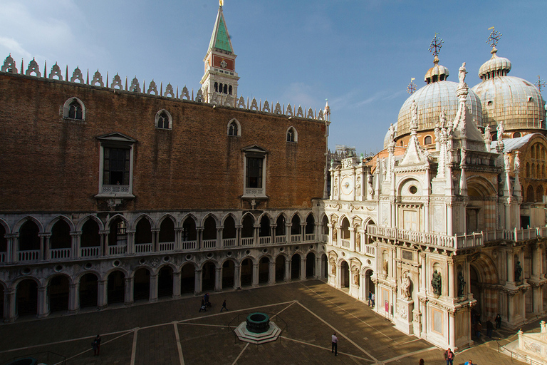 Venedig: Dogernas palats Dogernas palats, fängelse och hemliga passager Tour