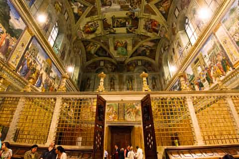 Skip the Line: Vatican at Night & Sistine Chapel Tour
