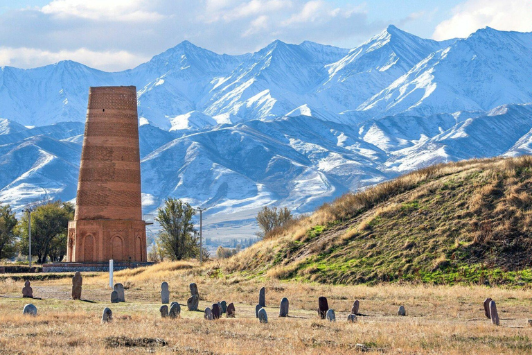 2-Day Autumn Canyons, Eagle Hunter & Lakeside Yurt Trip 2-Day Autumn Canyons, Eagle Hunter & Lakeside Yurt Trip