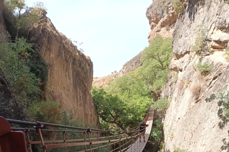 ANDALUCIA : EL PUENTE COLGANTE MÁS LARGO