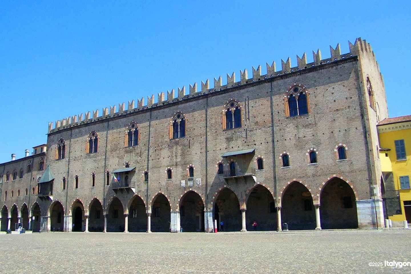 Tour privato di Mantova: la straordinaria storia artistica della città Unesco