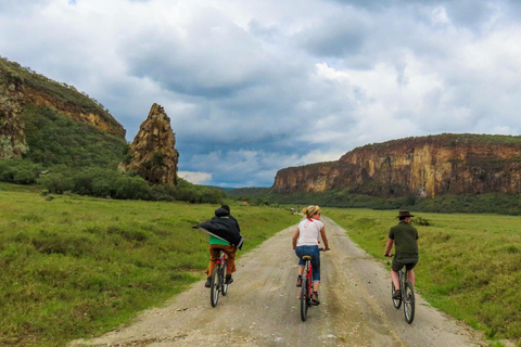 Encuentros Salvajes: Aventura en el Parque Nacional Hell&#039;s Gate