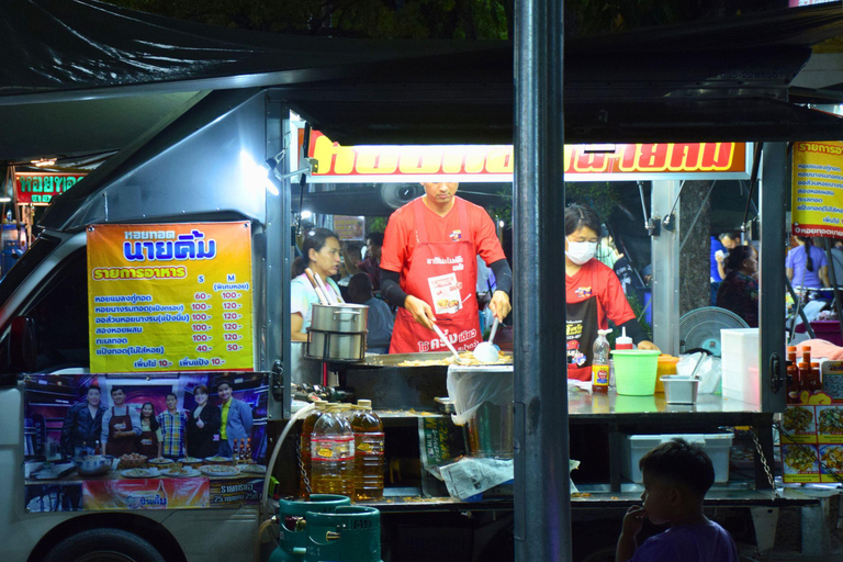 Targ Maeklong, tajemnice namorzynów, podróż inspirowana lotosem