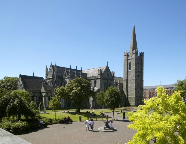 Dublin: Skip-the-Line St.Patrick's Cathedral & Irish Whiskey