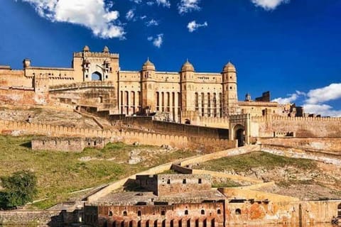 From Delhi: Jaipur one day tour package by car