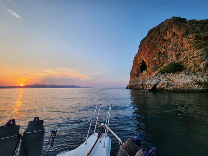 2 islands boat trip - Thodorou and Lazaretta