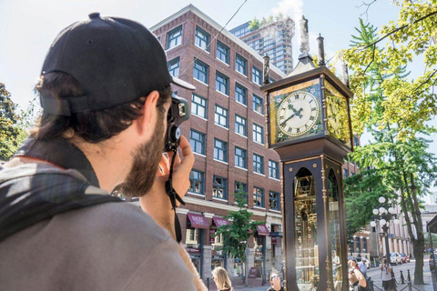 Vancouver: Private Downtown Walking Tour with Photos Hiking Tour of Lynn Canyon