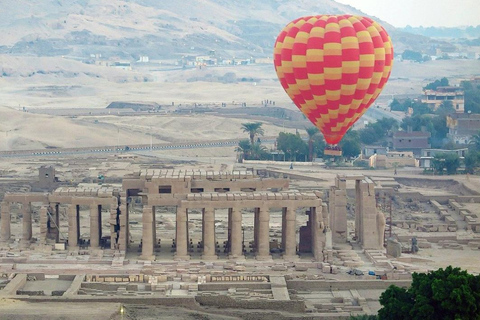 Luxor: passeio de balão de ar quente sobre as relíquias de Luxor