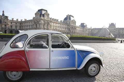 Off-the-Beaten Track in Paris: 2-Hour Vintage 2CV Tour