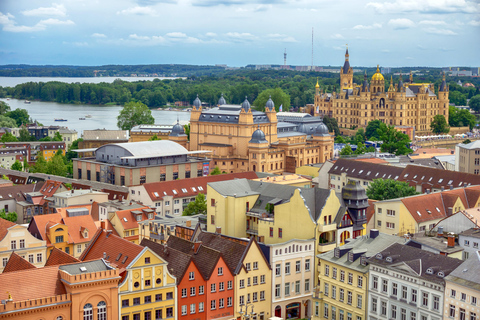 Schwerin: Express Walk with a Local 90 min - Walking Tour