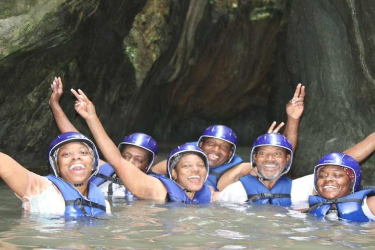 Puerto Plata: Excursão às Cachoeiras de Damajagua com almoçoPuerto Plata: Excursão às Cataratas de Damajagua com almoço