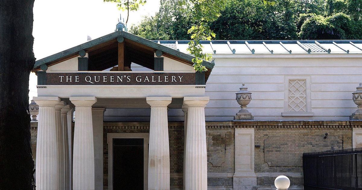 Buckingham Palace The Queens Gallery Entrance Ticket Getyourguide 