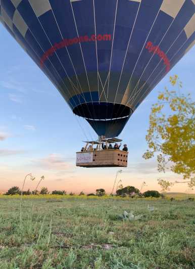 Сеговия: Полет с балон с горещ въздух с тост за кава и пикник