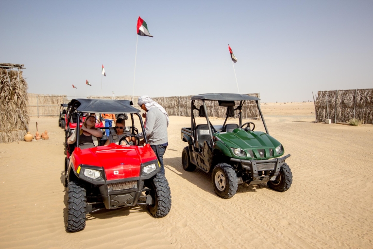 Dubaï : safari en buggy avec prise en charge et retourSafari en buggy : 2 personnes dans 1 buggy et barbecue