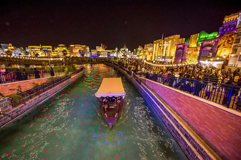 Dubai: Global Village Entry Ticket with Hotel Transfers