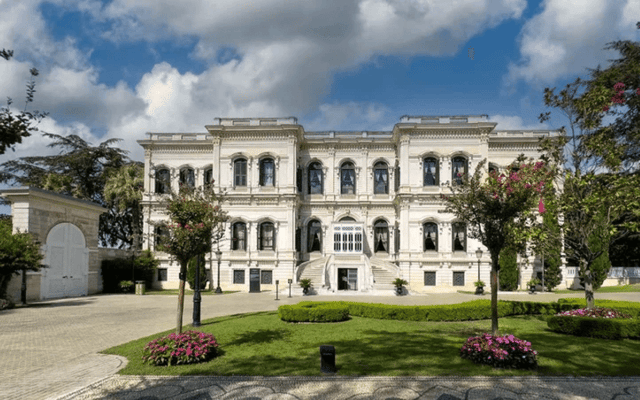 Istanbul: Yildiz Palace Entrance Ticket & Audio Guide