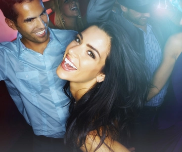 Pub Crawl Cologne Including Admission Fee for Bars and Shots