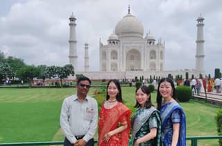 Agra: Tagestour zum Taj Mahal ohne Anstehen, zum Roten Fort und zum Baby Taj