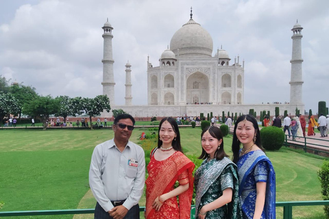 Same Day Taj Mahal & Agra Tour From Chennai w/ Return Flight Flight Tickets, Private Car, Guide, Lunch and Entry Tickets