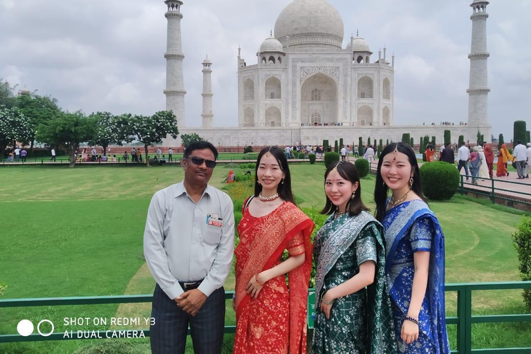 Same Day Taj Mahal & Agra Tour From Chennai w/ Return Flight Flight Tickets, Private Car, Guide, Lunch and Entry Tickets