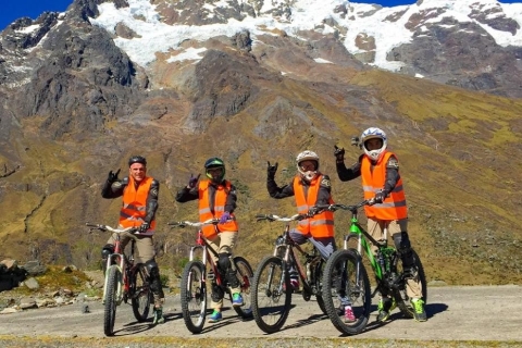Excursion Laguna Salinas| Bike tour through Pichu Pichu