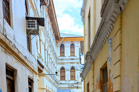 Zanzibar: Wycieczka do delfinów Mnemba, Stone Town i Prison Island