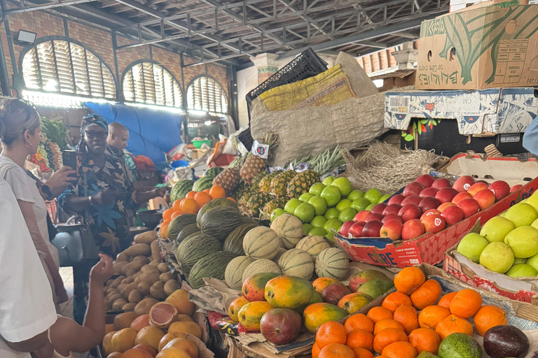 Dakar Daytime Street Food Tour: Tastings & Local Lunch