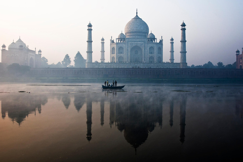 Desde Bombay: Amanecer en el Taj Mahal de Agra con el Templo de Lord ShivaServicio desde Delhi: Coche + Guía + Entrada + Desayuno en el hotel