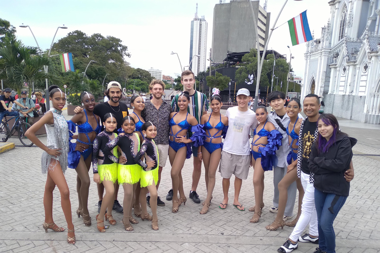 Tour a pie gratis por la SalsaTour gratuito de salsa