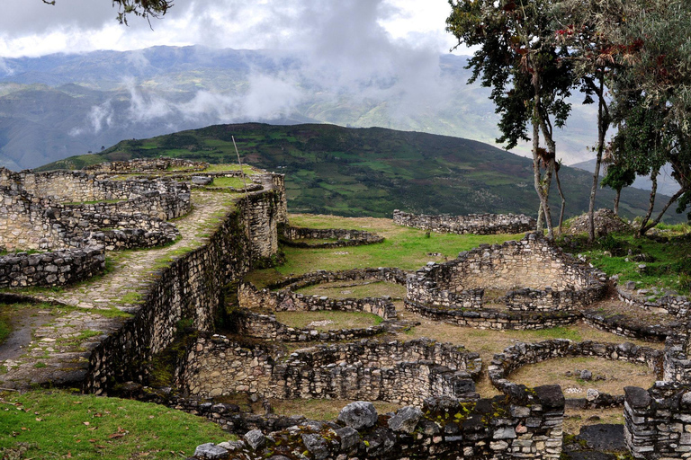 Depuis Cajamarca : Excursion de 2 jours à Kuélap et au musée des momies pré-incasSingle en anglais - Hôtel 3