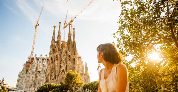Barcelona: Sagrada Familia Entry Ticket with Audio Guide photo 15